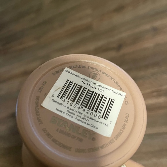 Stanley 40oz Almond Rose Travel Mug with Handle - Picture 5 of 5